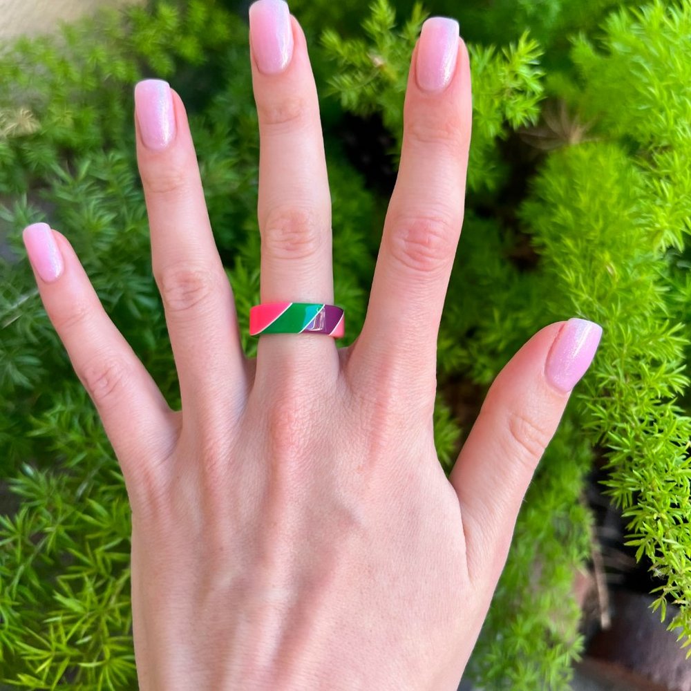 Acrylic ring - Picture 4 of 5